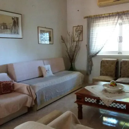 Country Cottage In Kardiakafti Peloponnese *